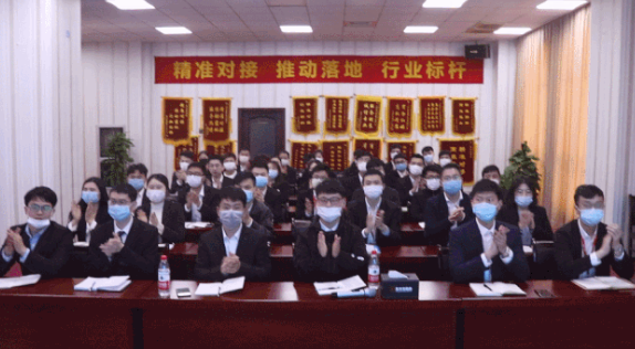 入職培訓(xùn) | 東方龍商務(wù)集團(tuán)組織新員工開展為期兩天的職業(yè)培訓(xùn)，全力打造職業(yè)化招商團(tuán)隊(duì)，持續(xù)開發(fā)政府滿意項(xiàng)目！