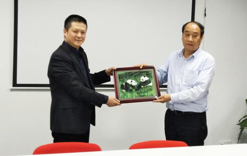 安徽馬鞍山市當涂縣長帶隊考察東方龍商務，達成委托招商合作意向