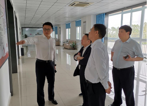 深圳分公司陪同政府園區對接考察高端數控機床投資選址項目，雙方達成多項合作共識