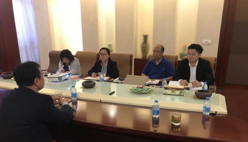 陪同政府園區(qū)赴阻燃劑投資選址項目方對接考察，達(dá)成初步合作意向