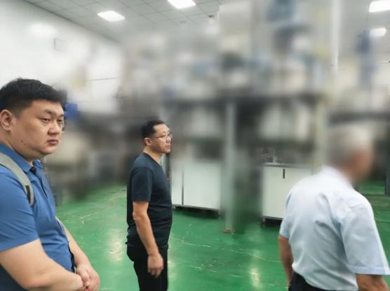 攻克國內(nèi)生產(chǎn)技術(shù)難題！江蘇某地方政府成功對接考察高端醫(yī)療耗材擴建投資選址項目企業(yè)