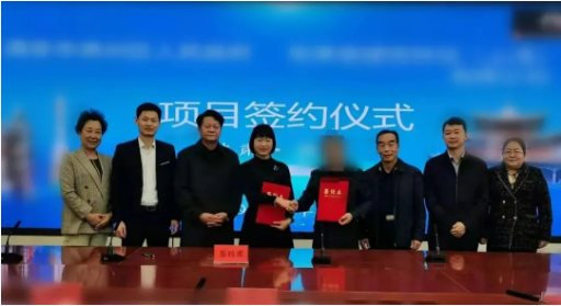 今日，由集團精準推介的兩個優質投資選址項目分別與甘肅某地方政府、陜西某地方政府成功簽訂投資協議 