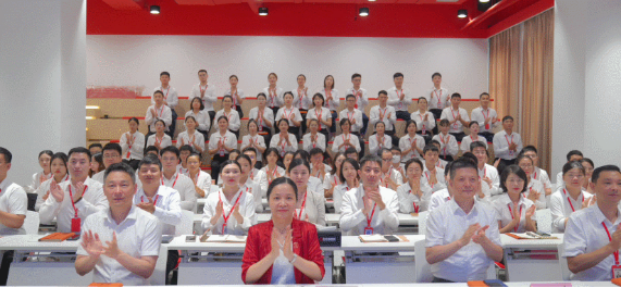 量質(zhì)并進，投資選址項目落地率同比增長80%！東方龍商務(wù)集團成功舉行8月份月度總結(jié)會