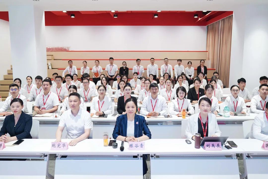 提振信心，練好“內(nèi)功”，開(kāi)拓市場(chǎng)！9月中旬，集團(tuán)成功通過(guò)27個(gè)優(yōu)質(zhì)投資選址項(xiàng)目