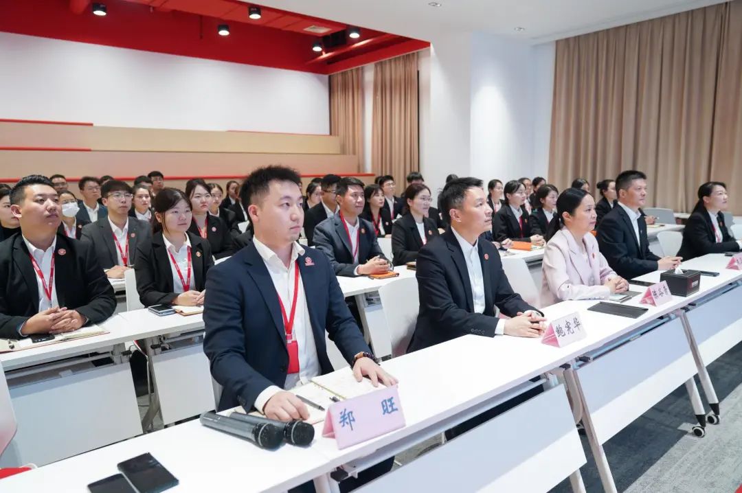 借助“進博磁力”，搶抓發展新機！10月下旬，集團成功通過35個優質投資選址項目