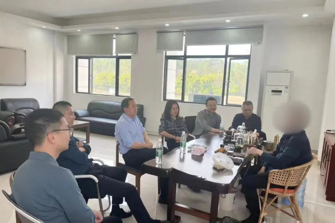 老牌制造商，為富士康等知名企業(yè)長期供貨！四川某地方政府實地對接高端光電材料配件生產(chǎn)投資選址項目