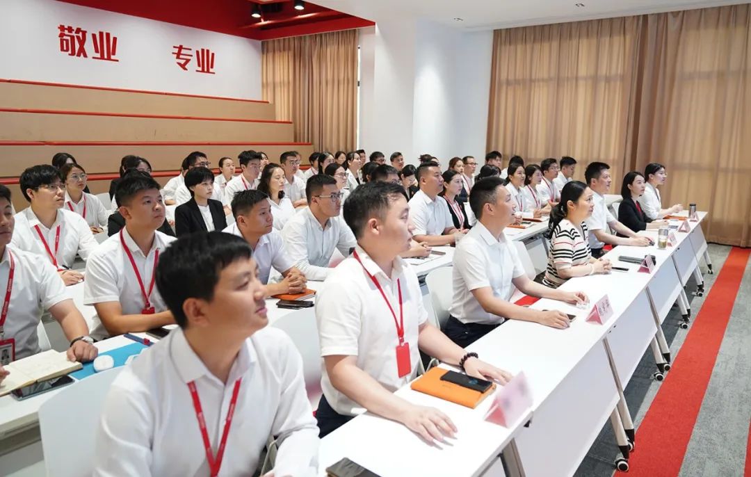 搶抓項(xiàng)目、靠前服務(wù)、推動(dòng)落地！7月下旬，集團(tuán)共35個(gè)優(yōu)質(zhì)投資選址項(xiàng)目通過評估