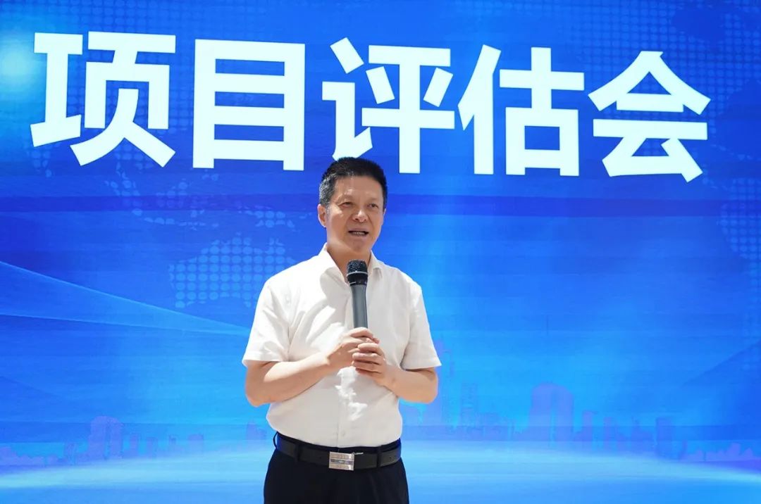 搶抓項(xiàng)目、靠前服務(wù)、推動(dòng)落地！7月下旬，集團(tuán)共35個(gè)優(yōu)質(zhì)投資選址項(xiàng)目通過評估