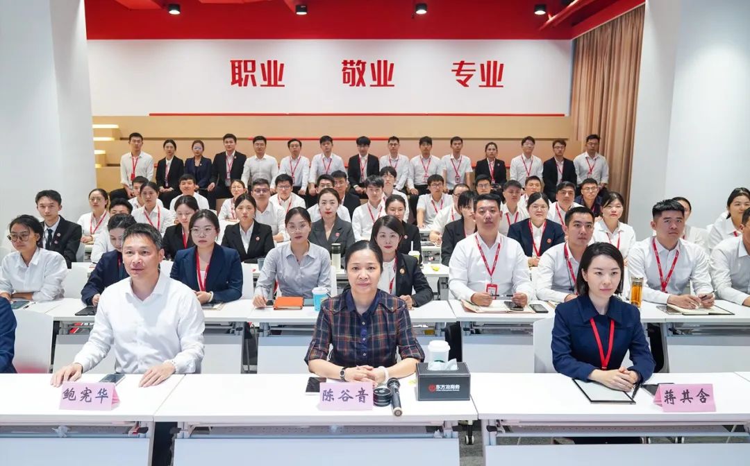 迎進(jìn)博，抓服務(wù)，東方龍商務(wù)再出擊！10月下旬，集團(tuán)共35個(gè)優(yōu)質(zhì)投資選址項(xiàng)目通過評估