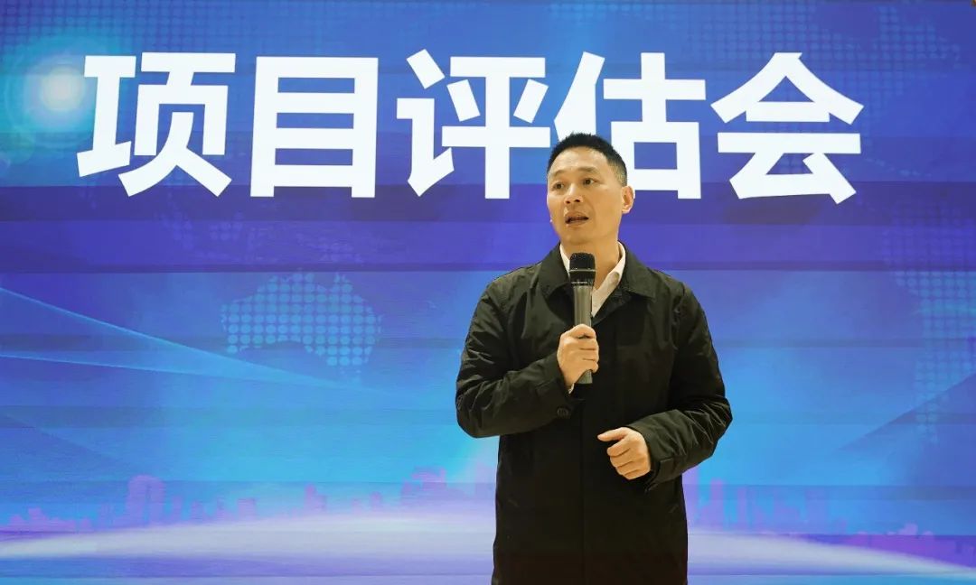 承接進(jìn)博效應(yīng)，推進(jìn)全球招商！11月上旬，集團(tuán)共40個(gè)優(yōu)質(zhì)投資選址項(xiàng)目通過評(píng)估