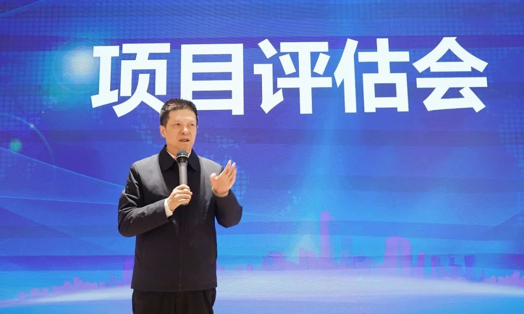 承接進(jìn)博效應(yīng)，推進(jìn)全球招商！11月上旬，集團(tuán)共40個(gè)優(yōu)質(zhì)投資選址項(xiàng)目通過評(píng)估