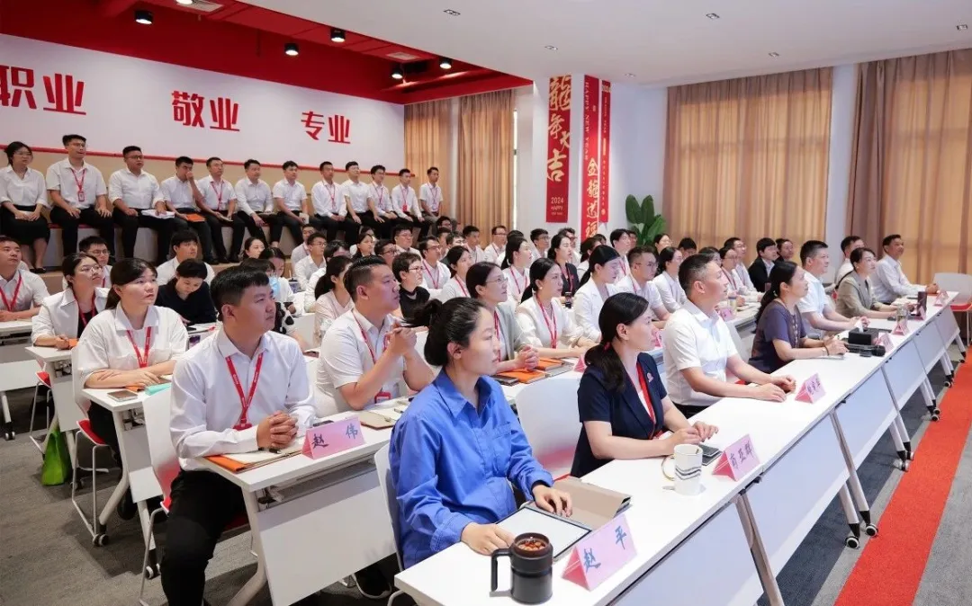 無(wú)懼高溫“烤”驗(yàn)，催化項(xiàng)目落地火熱進(jìn)行時(shí)！7月下旬，集團(tuán)共37個(gè)優(yōu)質(zhì)投資選址項(xiàng)目通過(guò)評(píng)估