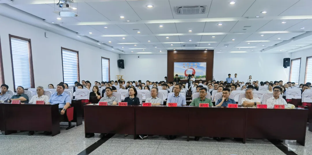 培訓(xùn)規(guī)模約150人！集團(tuán)受邀為吉林延邊和龍市做政府專(zhuān)業(yè)招商實(shí)戰(zhàn)培訓(xùn)