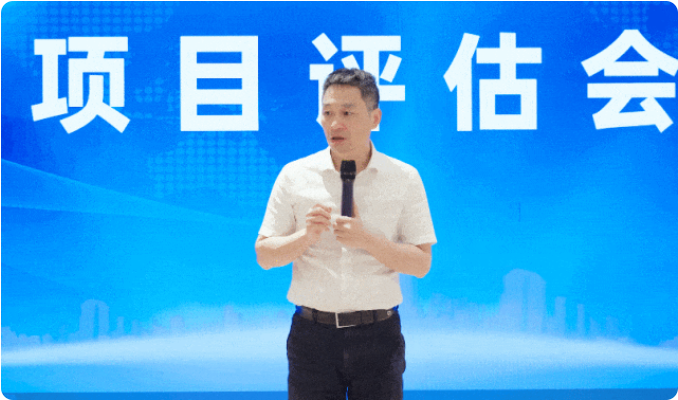 抓好項(xiàng)目開發(fā)先手棋，夯實(shí)項(xiàng)目落地硬支撐！9月上旬，集團(tuán)共33個優(yōu)質(zhì)投資選址項(xiàng)目通過評估