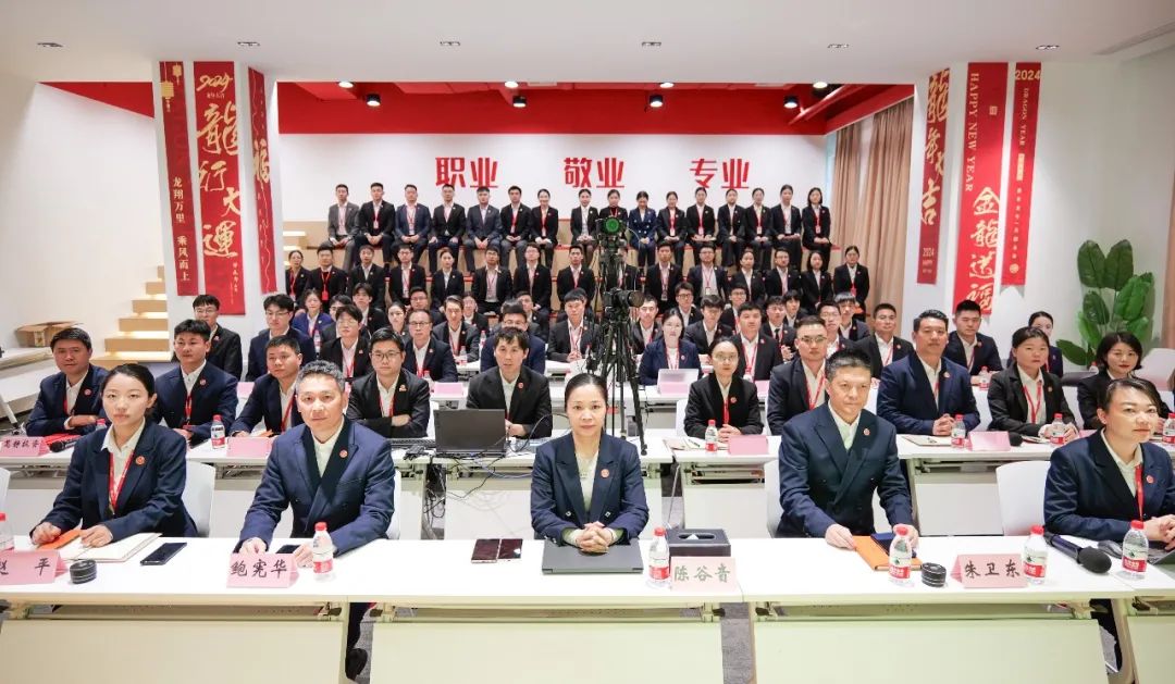 “大干100天”，比出信心，拼出狀態，干出實績！釋放招商新動能！11月中旬，集團共52個優質投資選址項目通過評估