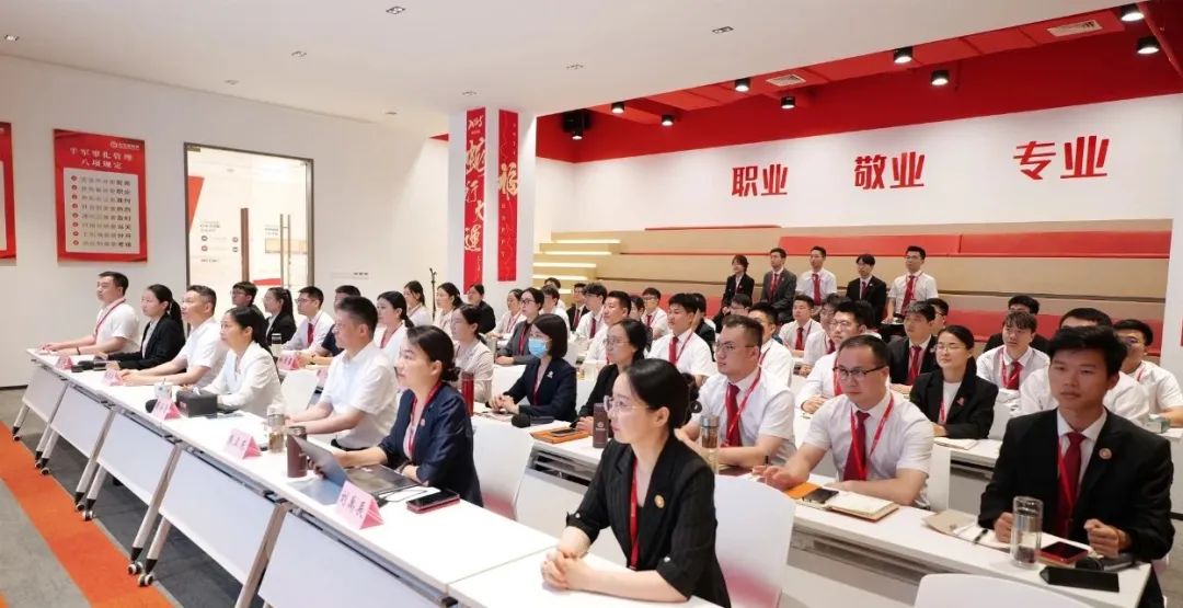 聚集大產(chǎn)業(yè)、大鏈主項(xiàng)目，帶動(dòng)大發(fā)展！5月下旬，集團(tuán)共31個(gè)優(yōu)質(zhì)投資選址項(xiàng)目通過評(píng)估