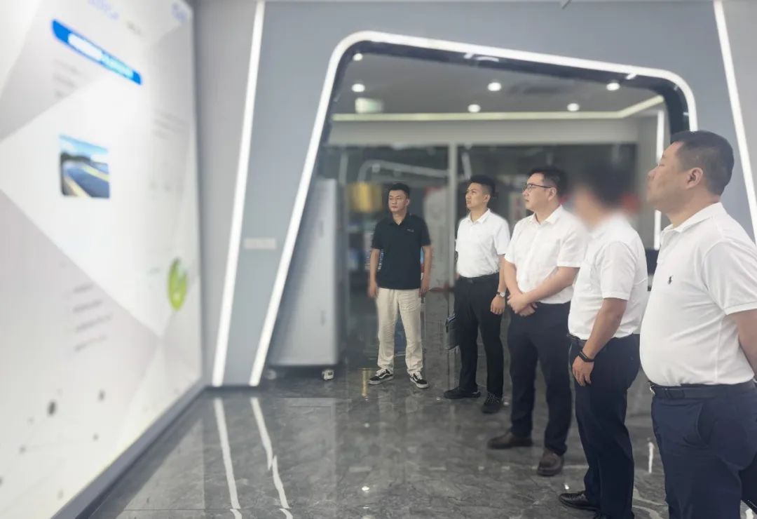 客戶遍布全球，年訂單增速快！重慶某地方政府實(shí)地對接行業(yè)龍頭水處理劑生產(chǎn)擴(kuò)建投資選址項(xiàng)目